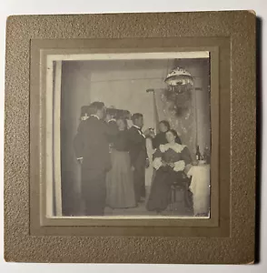c1900 VICTORIAN People at a Cocktail Party INTERIOR Gabinete Tarjeta Foto - Imagen 1 de 23