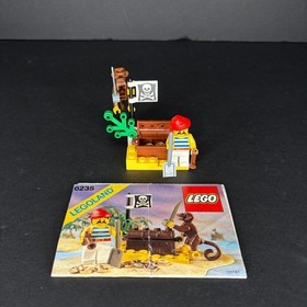 Lego Vintage 1989 Legoland Pirates 6235 Buried Treasure 100% Complete w/ Manual
