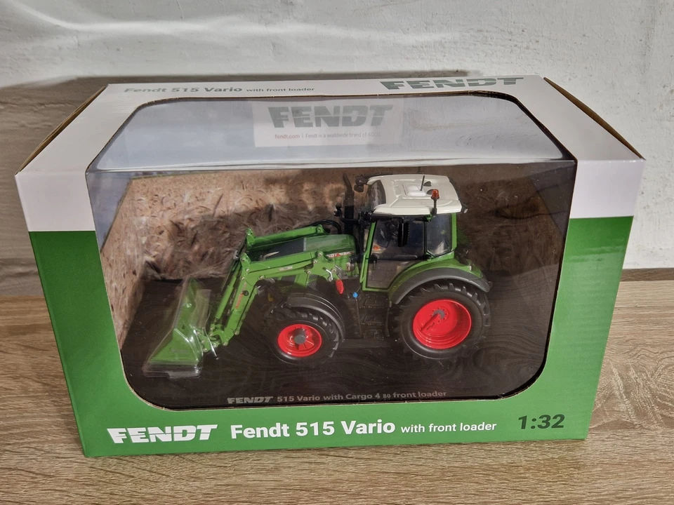 Fendt 516 Vario with Frontloader Neu Agritechnica 2025 Universal Hobbies 1:32 - Bild 1 von 1