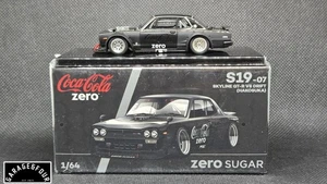 Pop Race Nissan GT-R V8 Drift Hakosuka Coca Cola Zero Negro Cromo S19-07 1/64 - Imagen 1 de 6