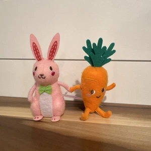 Target Spritz Pink Bunny Hase & Karotte Filz Duo Frühling Ostern 2025 NEU - Bild 1 von 4