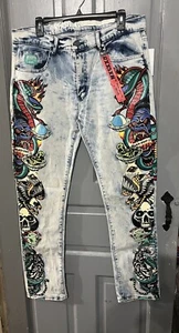 Reason Marke Grafikdruck Tattoo Jeans Streetwear Punk Skater Neu mit Etikett - Bild 1 von 8