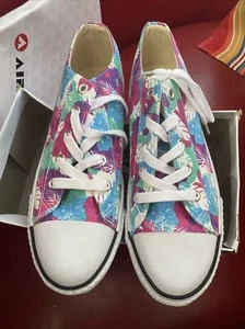 Womens Sz 10 Airwalk Tropical Pink Hibiscus Sneakers - Picture 1 of 8