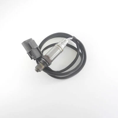 Sensor de oxígeno lambda aguas arriba para Mercedes-Benz 190E Volvo 240 740 960 15737 Foto 1 de 4