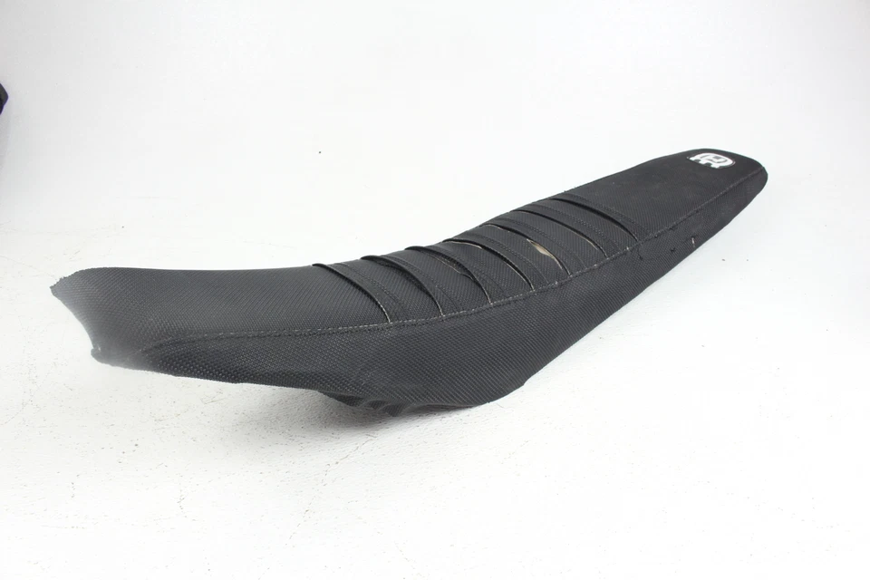 Assento Husqvarna 125-450 HR5705 2019-2020 - Imagem 1 de 4