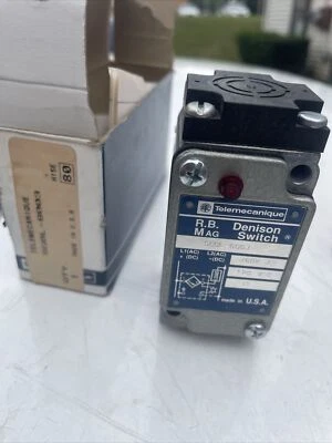 TELEMECANIQUE SG0-8003 / SG0L8003 (TOTALMENTE NUEVO) ¡Muy por debajo del precio de lista!!!! Foto 1 de 3