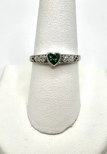 10k White Gold Lab Emerald And Natural Diamond Heart Ring Size 8.75 - Picture 1 of 5