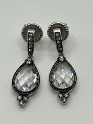 Brincos perfurados pendurados de prata esterlina Freida Rothman Teardrop CZ NOVO - Imagem 1 de 2