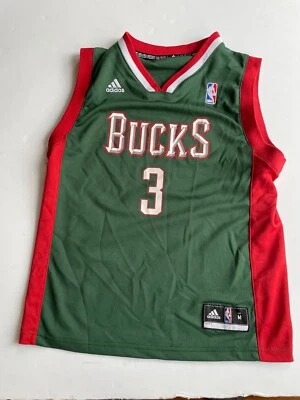 Camiseta deportiva verde mediana Brandon Jennings Milwaukee Bucks Adidas para niño Foto 1 de 4