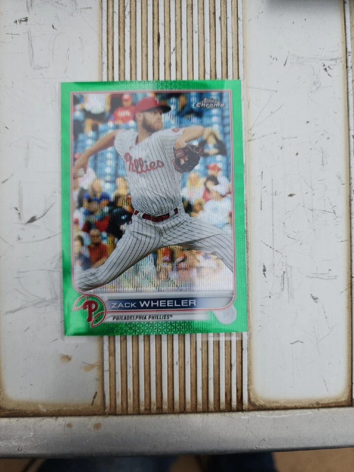 2022 Topps Chrome Green Wave Refractor 24/99 (Zack Wheeler #207) Phillies  - Image 1 of 3