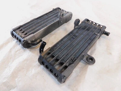 Aprilia RSV1000R RSV 1000 Tuono R Black Left & Right Engine Motor Oil Coolers - Imagem 1 de 4