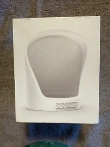 MagMod MagBounce new in open box and including the MagGrip and adjustable holder - Picture 1 of 17