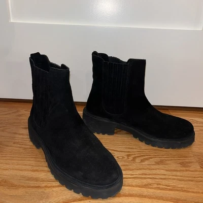Botines Seychelles para mujer con suela Chelsea de anacardo negro gamuza talla 8 usados en excelente estado Foto 1 de 4