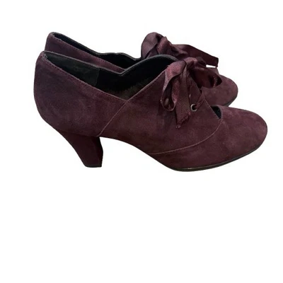 Tacones con cordones de gamuza de papel menor 10M parte superior de cuero de vino borgoña de aerosoles Foto 1 de 4