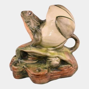 Weller Muskota 1920s Vintage Art Pottery Green Ceramic Frog In Lily Flower Frog - Picture 1 of 7