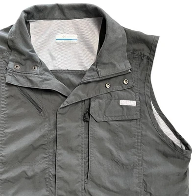 Columbia Men's Outdoor Vest Gray Pockets Zipper Sun Protection Hiking Fishing - Image 1 of 4