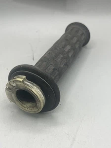 Genuine OEM Yamaha 05-07 VMAX 1200 Throttle Tube - Foto 1 di 4