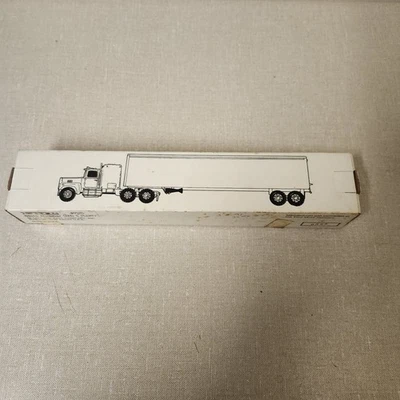 Ford cabina Ertl 1/64 con remolque bueno y mucho hecho en 1991 nuevo en caja... Foto 1 de 4