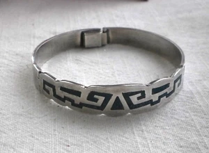 Taxco Sterling Silver 925 Turquoise Inlay Bangle Bracelet Double hinged TB-48 - Picture 1 of 6