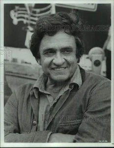 Foto de prensa 1981 Johnny Cash, cantante estadounidense - hcx43568 - Imagen 1 de 2