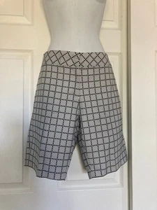 Maggie Lane Bermuda Golf Shorts Womens 4 blk&white check Mid Rise Pockets - Picture 1 of 9