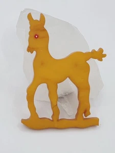 Vintage Yellow Bakelite Carved Horse Brooch With Red Bead Eye Simichrome Tested - Picture 1 of 8