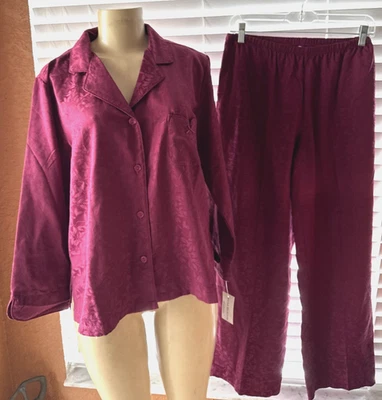 Miss Elaine CRANBERRY WINE FLORAL SOILD SATIN FEEL Pajama Set  SZ PM NWTS b5 - Image 1 of 4
