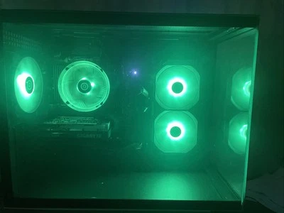 gaming pc  cyberpower - Image 1 of 4