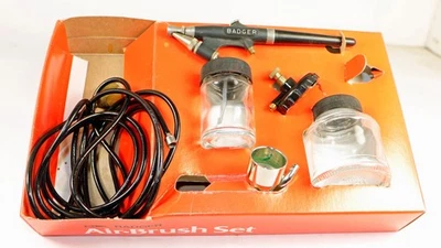 Badger Model #350-2 Professional Airbrush New In The Box - Image 1 of 3
