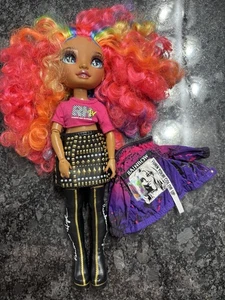 Rainbow High Rockstars Carmen Major Modepuppe Special Edition - Bild 1 von 5
