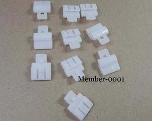 10 Door Glass Weatherstrip clip for Toyota Hilux 4Runner RN80 101 106 110 LN106 - Picture 1 of 1