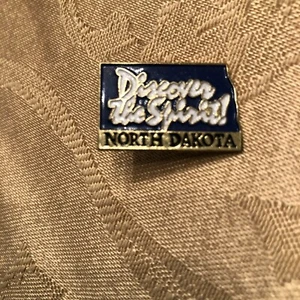 Discover The Spirit! North Dakota pin - Picture 1 of 2