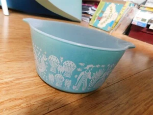 VTG PYREX Amish Butterprint 473 Turquoise White 1 pt Casserole Dish - Picture 1 of 3