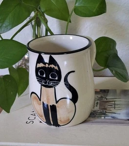 Vintage handbemalte Keramik Tasse Siamkatze signiert "KD" - Bild 1 von 7