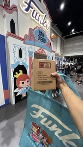 2025 SDCC ESCLUSIVO FUNKO POP METALLIZZATO MY MELODY ADESIVO - LE 1500 SIGILLATO con borsa - Foto 1 di 12