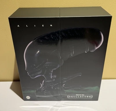 Monster High Skullector Alien Xenomorph Alien Collector's Doll - Image 1 of 4