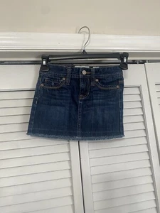 Old Navy Girls Sz 5 Denim Skirt - Picture 1 of 2