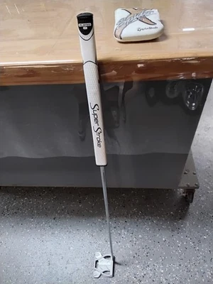 Club de golf TaylorMade Ghost Spider 42,5" putter acero diestro Foto 1 de 4