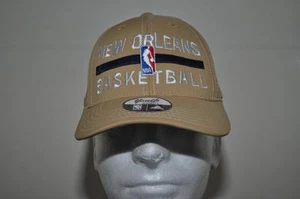New Orleans Pelicans adidas Boys Practice Cap/Hat Gold Ajustable NWT - Imagen 1 de 2
