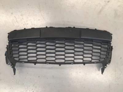 Parachoques delantero inferior rejilla malla OEM EG21501T1 2007-2009 Mazda CX-7 Foto 1 de 4