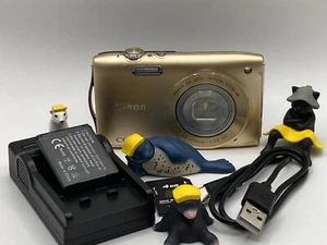 Cámara digital Nikon COOLPIX S3300 16 mega píxeles zoom 6X dorado de Japón #n1065 - Imagen 1 de 19