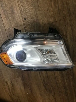 Conjunto de faros - Certificado NSF TYC 20-9546-90-1 para Dodge Durango 14-15 Foto 1 de 2