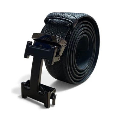 Cinturones de cuero de diseñador de lujo para hombre, hebilla para jeans, corte ajustable para adaptarse Foto 1 de 4