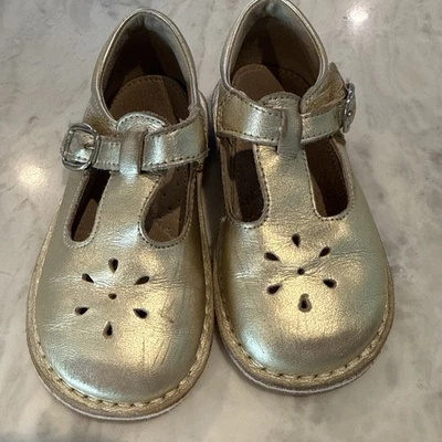 Girls L’Amour Mary Jane Shoes - Gold- Size 8 - Image 1 of 4