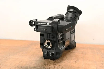 Panasonic AG-HPX300P P2HD 1/3" CMOS Broadcast Camera Body CG01QD2 - Image 1 of 4