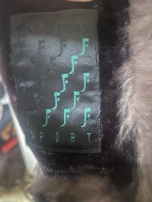 Real Fur Shawl By Jindo Furs - Image 1 of 3