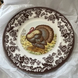 Spode Woodland Series Turkey Plates 23.5cm Perfect Made in England - Picture 1 of 6