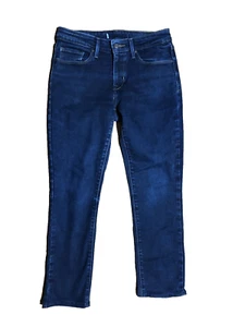 Levi's Jeans Women's Size 28 x 25 Have Been Hemmed Dark Wash Tapered Leg - Picture 1 of 6