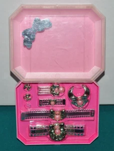 DE COLECCIÓN 1987 -SIN USAR PERO FUERA DE CAJA - PERFUME MATTEL BONITA JOYERÍA BARBIE PARA 2! - Imagen 1 de 4