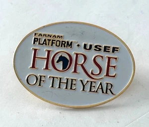 Farnam Platform USEF Horse Of The Year Enamel Lapel Pin Badge - Bild 1 von 3